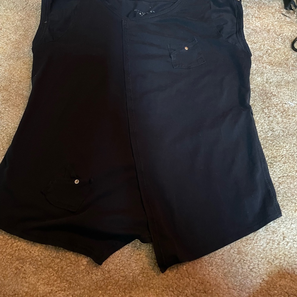 Women's Black Short Sleeve Top